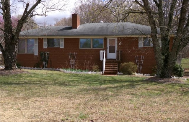 111 Robbins Road - 111 Robbins Road, Winston-Salem, NC 27107 111 Robbins Road - 111 Robbins Road, Winston-Salem, NC 27107