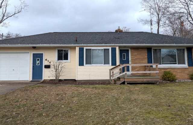 614 E. Sunset Dr, 2 bedroom, 2 bath home FOR RENT photos photos