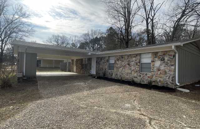 2314 W Lakeview - 2314 West Lakeview, Benton, AR 72015