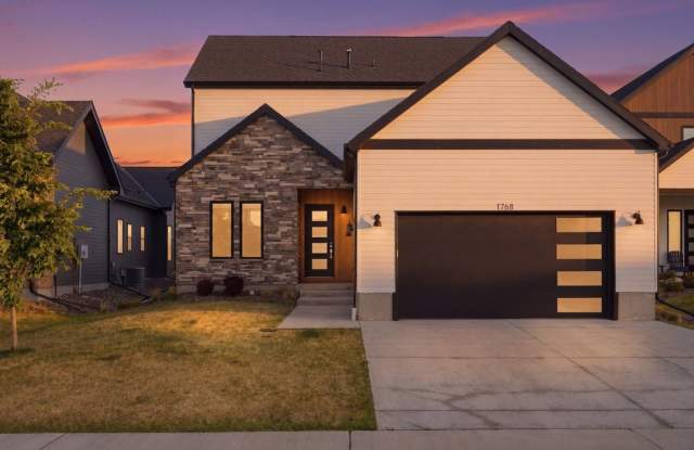 Luxury Living Meets Low-Maintenance Colorado Lifestyle Gallery 1