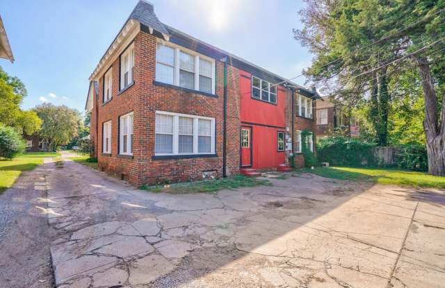 Charming and Spacious 1 Bedroom Brownstone Apartment Near the Plaza District - Half off on first month's rent! photos photos