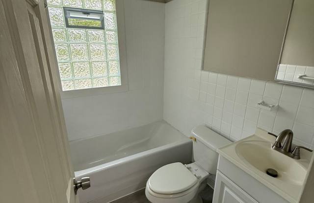 112 W. Park Ave. photos photos