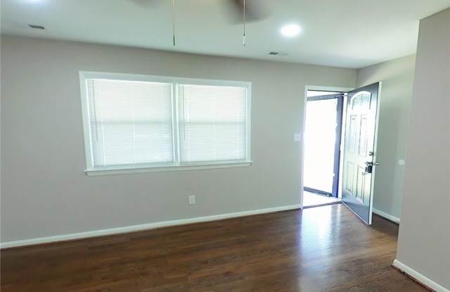 103 Bowen Drive Gallery 2