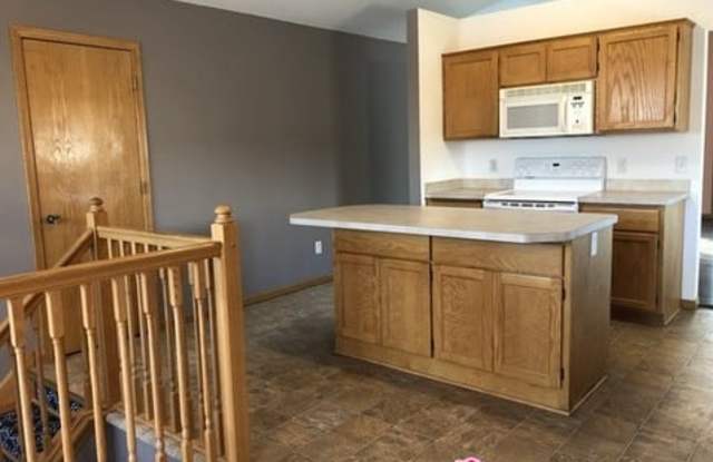 10818 Able St North East Gallery 4