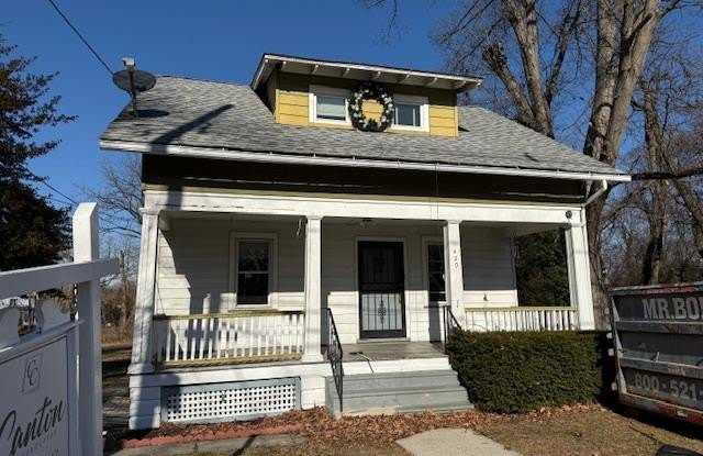 420 PARK BLVD photos photos