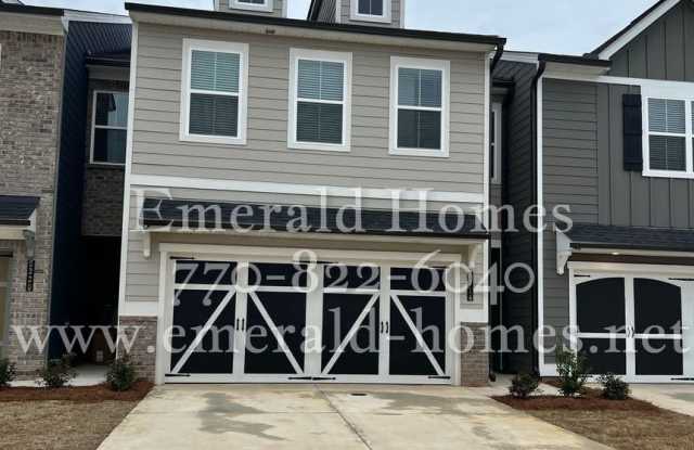 !!!WARNING: AVOID SCAMS CONFIRM RENTAL AT 770-822-6040!!! Gorgeous townhome 3 bed 2.5 bath in new community in Flowery Branch photos photos