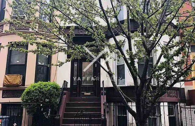 1019 lincoln place - 1019 Lincoln Place, Brooklyn, NY 11213