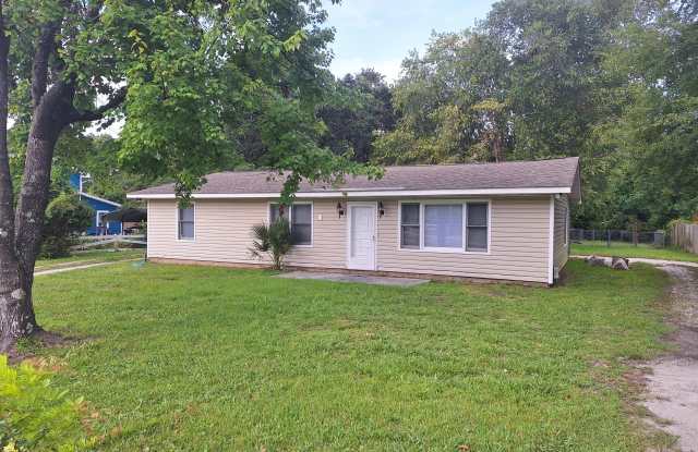 142 Florida Park Road - 142 Florida Park Road, Carteret County, NC 28570
