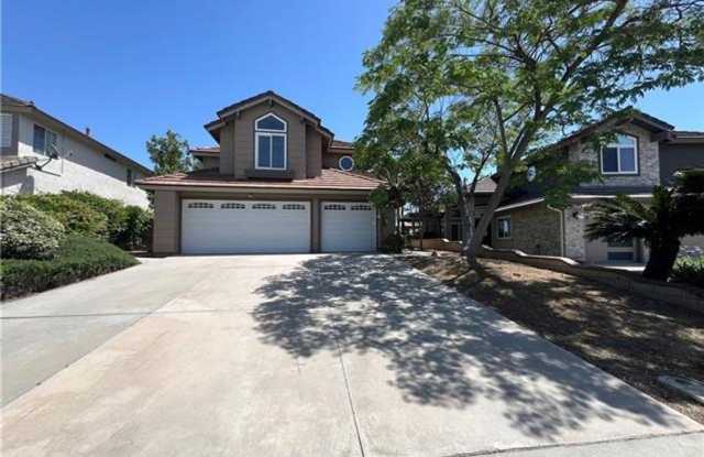 Beautifully Maintained Home - 40132 White Leaf Lane, Murrieta, CA 92562