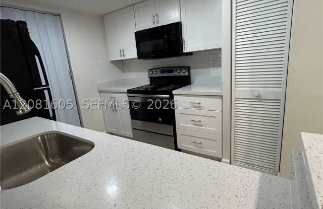 9733 Westview Dr Gallery 1