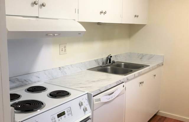 Kapiolani Towers - 2 Bedroom 1 Bath 1 Parking, Electricity Included! photos photos