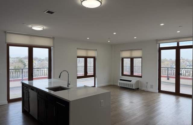 224 Gramatan Ave photos photos