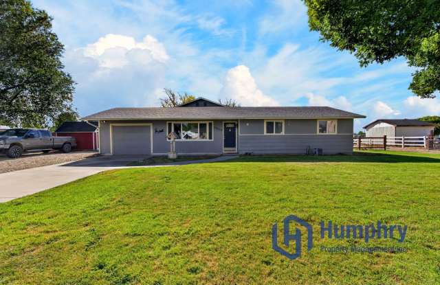 Beautiful home in Kuna on 1 acre Gallery 1