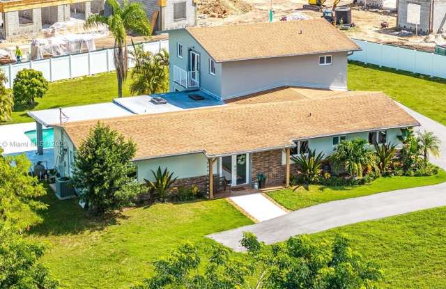 19450 SW 125th Ave photos photos