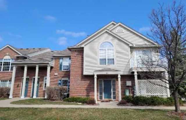 7201 Farmingdale Lane Gallery 2