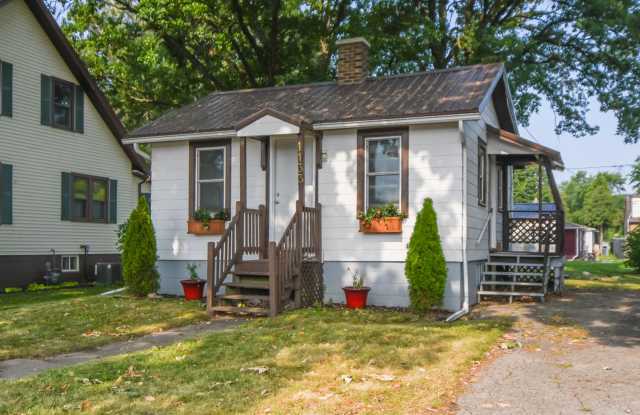 1133 Lincoln St - 1133 Lincoln Street, Green Bay, WI 54303