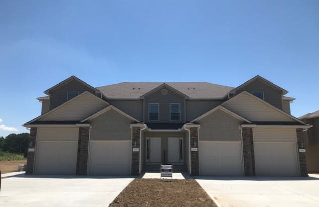 10511 Kane Dr - 10511 Kane Drive, Kansas City, KS 66109