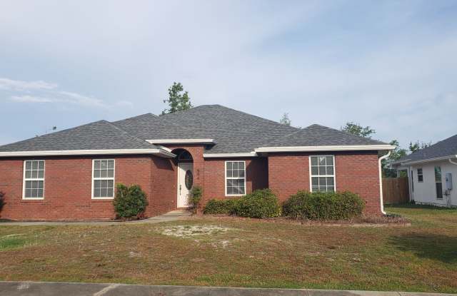 Spacious 4Bed/2Ba Brick/Stucco Home in Lynn Haven!  *1/2 OFF 1st Month for A-D Military!* Gallery 1