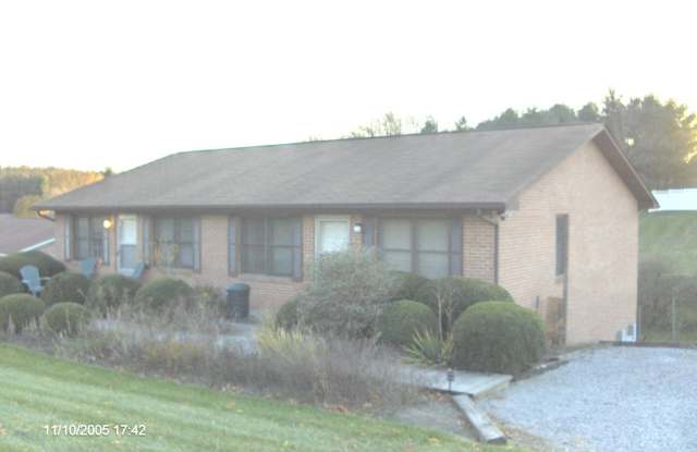 3 Bedroom 2 Bath Duplex photos photos