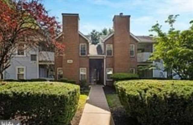 407 DIAMOND DRIVE - 407 Diamond Drive, Bucks County, PA 18940