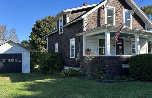 25 Vernon Street - 25 Vernon Street, Rutland, VT 05701