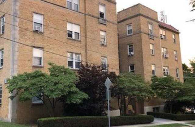 222 Christie Street 3H - 222 Christie Street, Leonia, NJ 07605