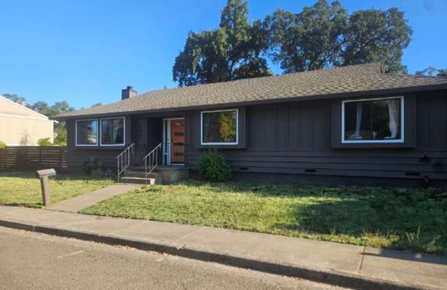 Available Now in Lakeport photos photos