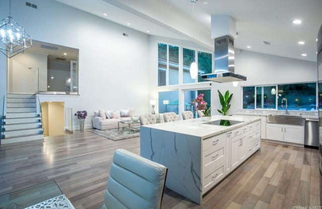 18852 Killoch Way - 18852 Killoch Way, Los Angeles, CA 91326