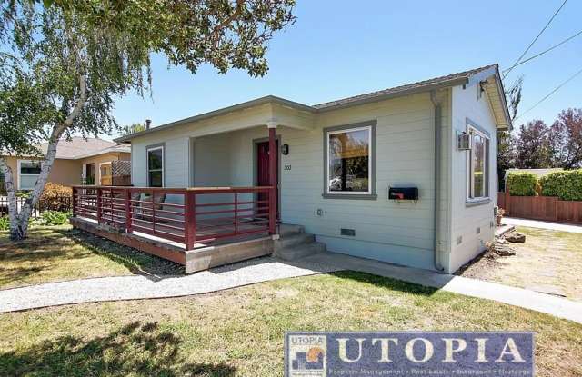 ROOM FOR RENT- Charming home on the lower Westside of Santa Cruz photos photos ROOM FOR RENT- Charming home on the lower Westside of Santa Cruz photos photos