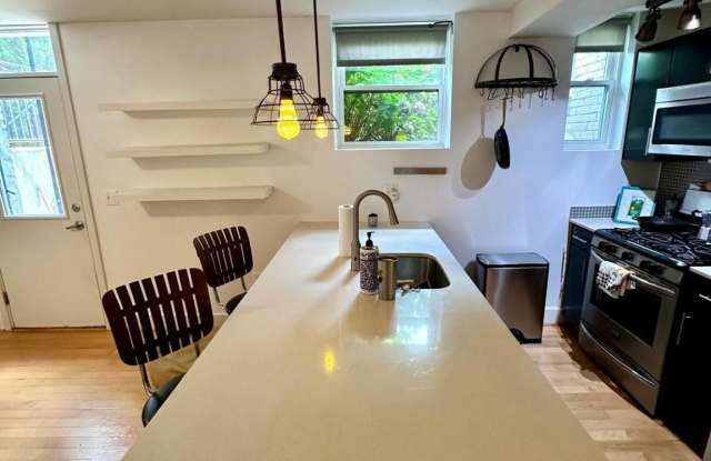 809 OTIS Place NW Gallery 4