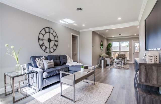 115 Brookwood Drive Gallery 2