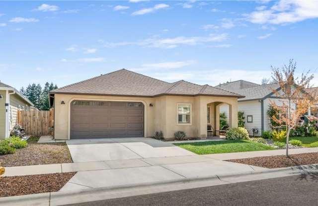 Beautiful 3-Bedroom Home with Modern Finishes & Low-Maintenance Backyard photos photos