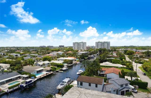 11930 N Bayshore Dr Gallery 1