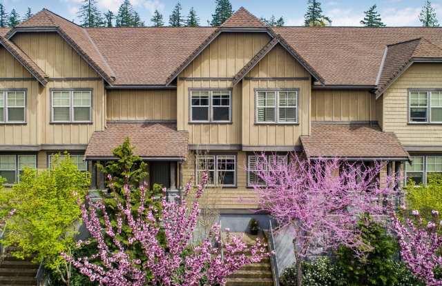 Peterkort Woods neighborhood, 2BR 2.5 BTH, Custom Townhome, Pool, Rec, Central AC photos photos