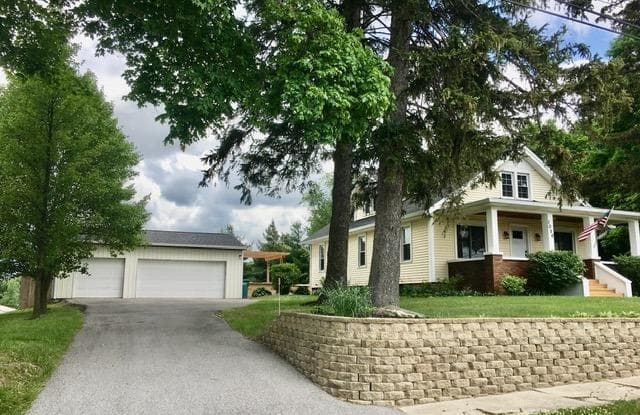 1056 West Street - 1056 West Street, Valparaiso, IN 46385