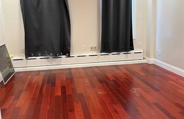624 Lincoln Avenue Gallery 4