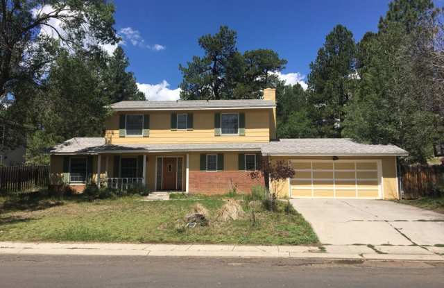 Nice 4 bedroom home in Coconino Estates photos photos