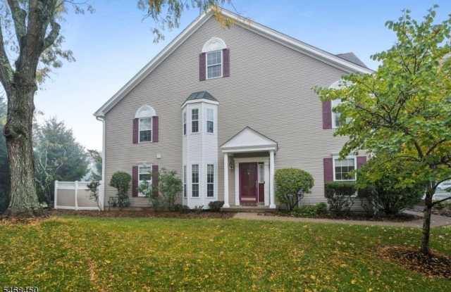 61 Dorchester Dr Gallery 2