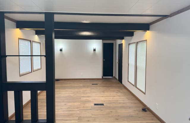 622 Flinn Avenue Gallery 4