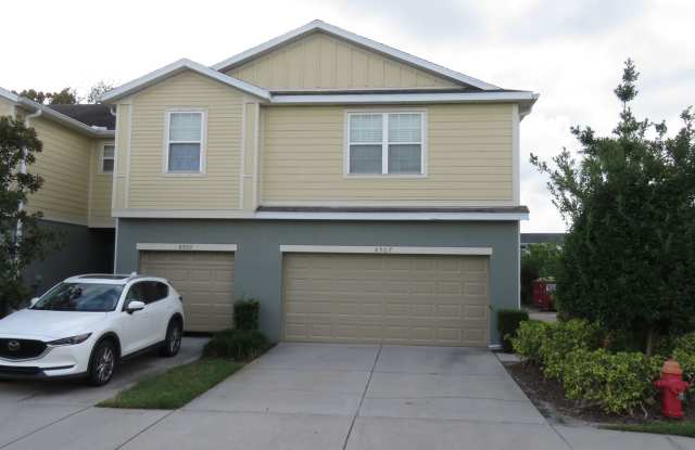 Beautiful Townhouse 3/2.5/2cg $2300mo photos photos