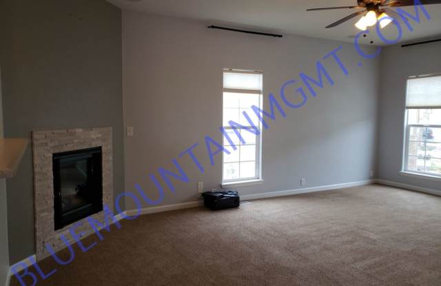 977 Burning Bush Point Gallery 4