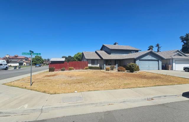 SPACIOUS 3-BEDROOM + Bonus Room HOME IN SOUTHWEST BAKERSFIELD Gallery 1