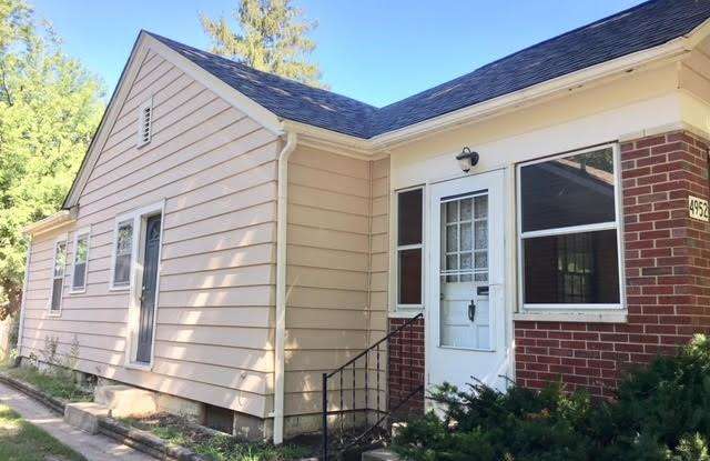 4952 Norwaldo Avenue Gallery 4
