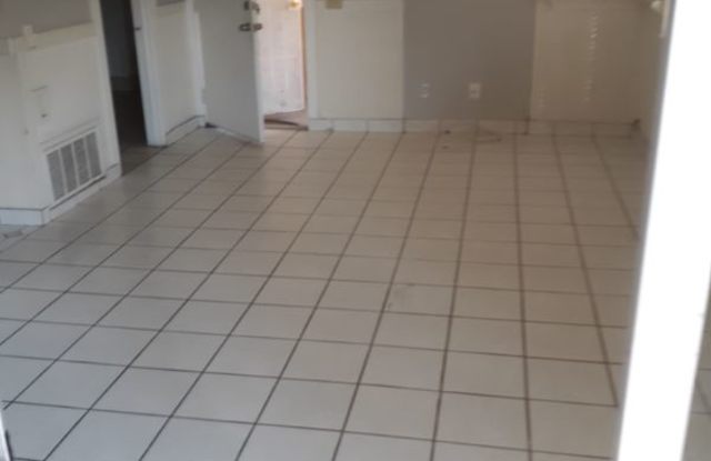 3627 Oak Creek Dr C Gallery 3