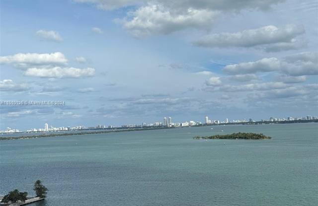 2000 North Bayshore Drive photos photos