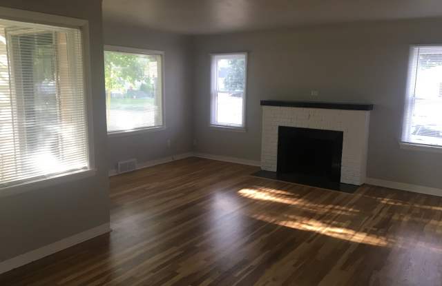 4128 N Atlantic Gallery 1