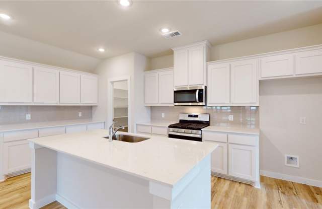 Charming 4BR House in Royse City Gallery 3