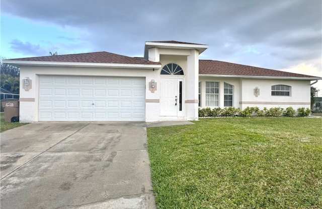 4409 SW 15th Avenue photos photos