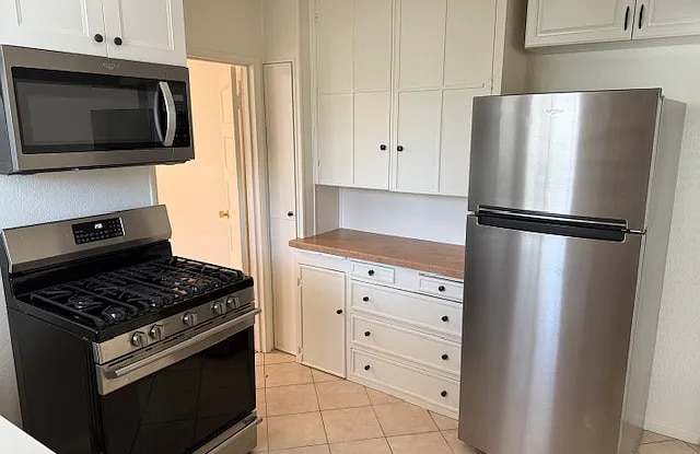 127 S Alisos St photos photos