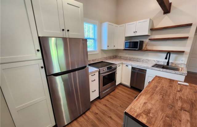 1582B Chestnut Ridge Road Gallery 4